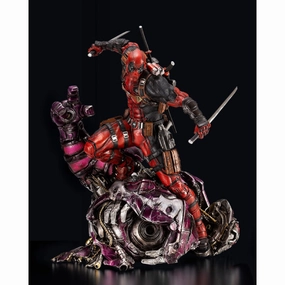 DEADPOOL FINE ART STATUE SIGNATURE SERIES -Featuring the Kucharek Brothers- ???? Recycled plastic