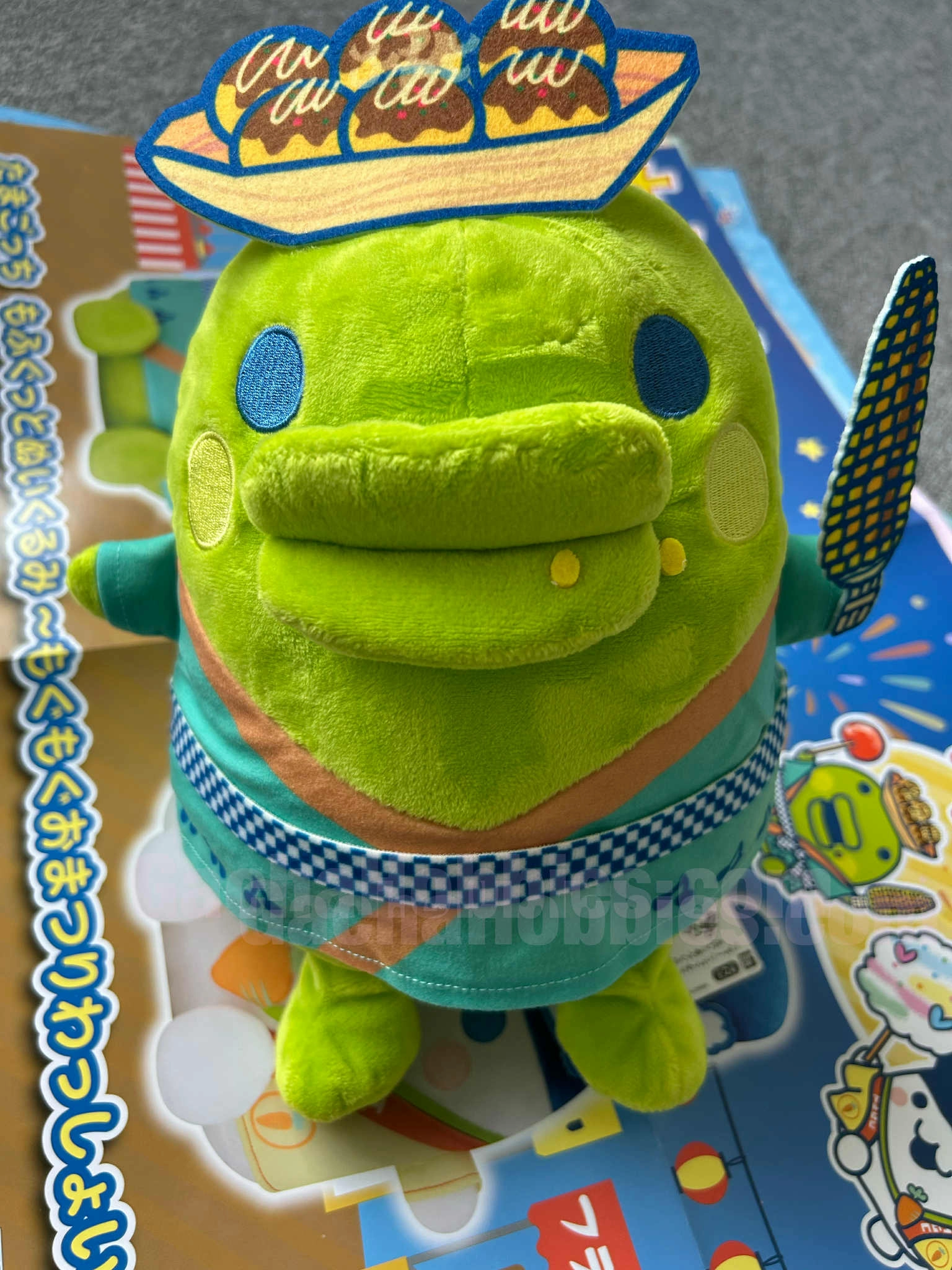 Tamagotchi Summer Matsuri Kutchipachi Medium Plush (In-stock) Action Collectible