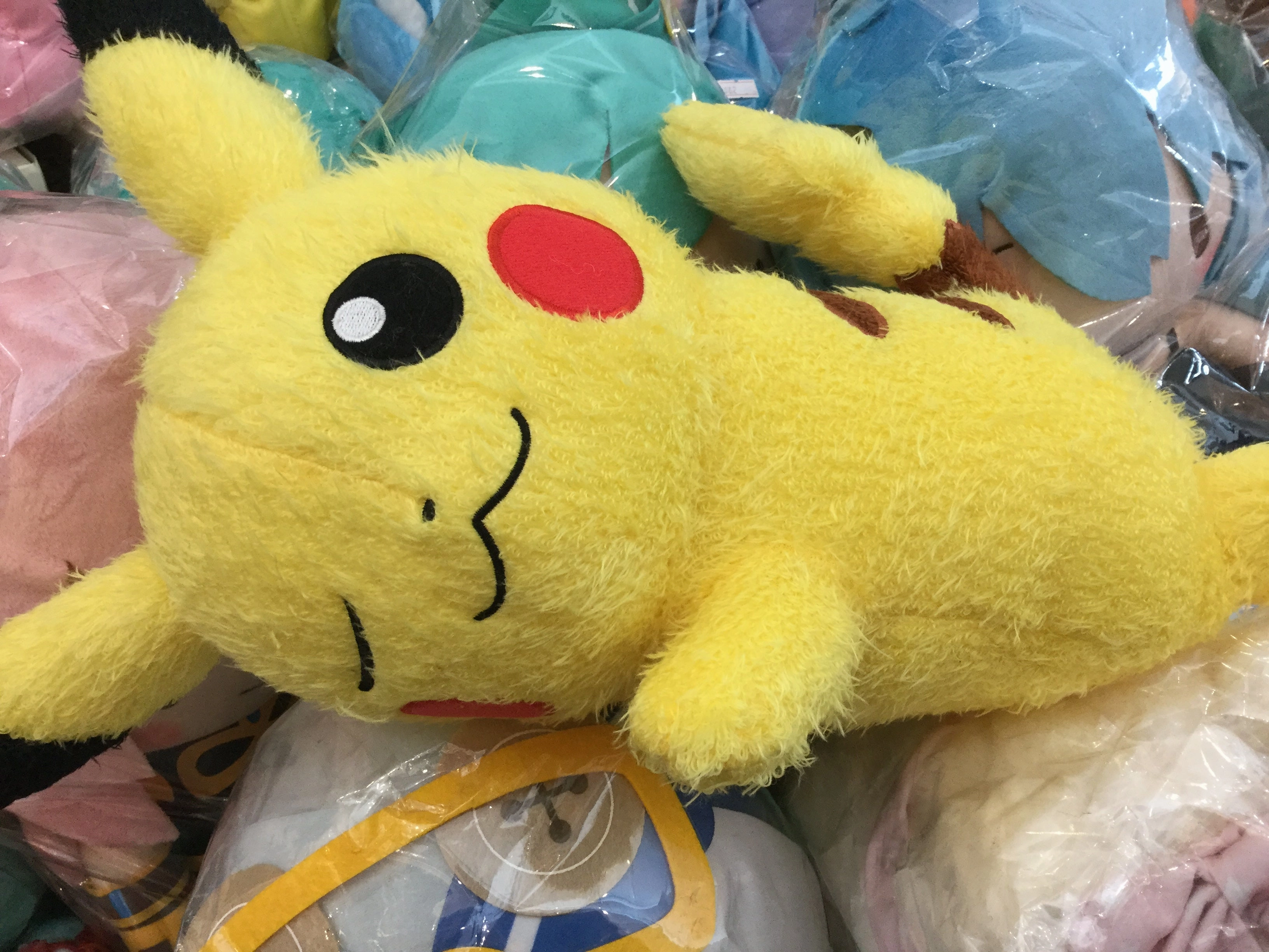 Holiday themed Robot Merchandise Kutsurogi Time Pokemon Pikachu  Long Fur Medium Plush (In-stock)