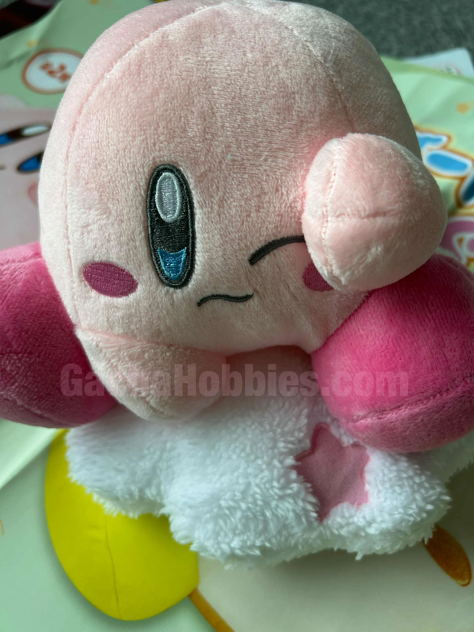 Display Cabinet Hoshi no Kirby Sitting on White Cloud Medium Plush (In-stock)