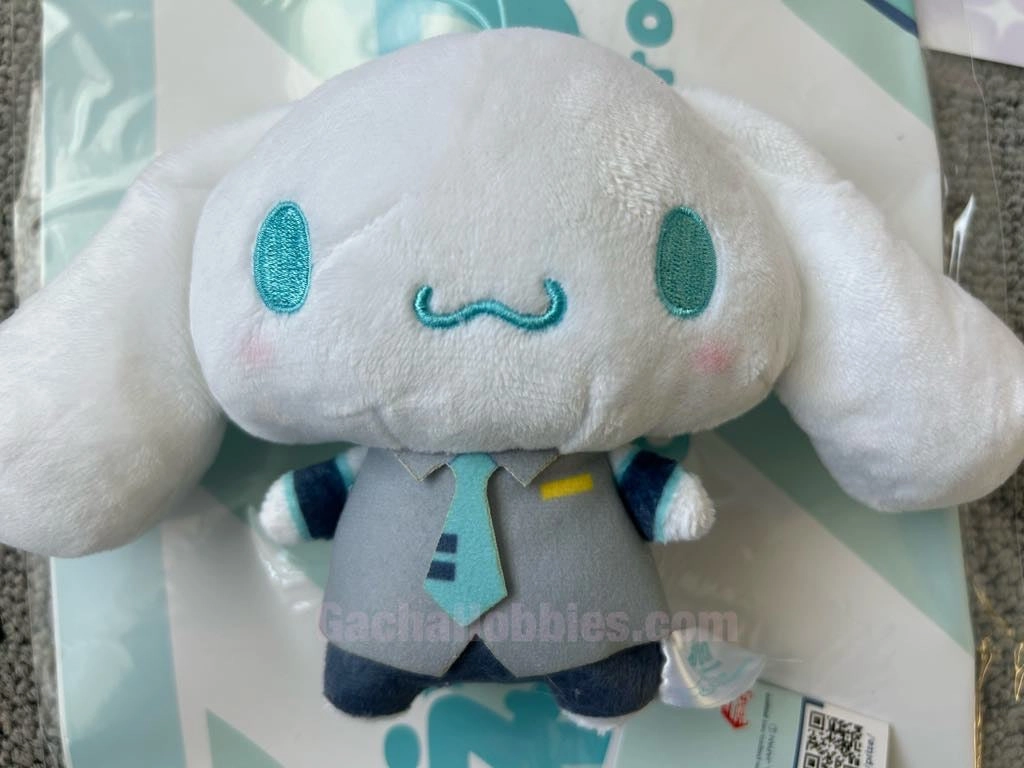 FuRyu Hatsune Miku x Sanrio Cinnamoroll Small Plush Keychain Type B (In-stock) Glow In Dark PVC Creation