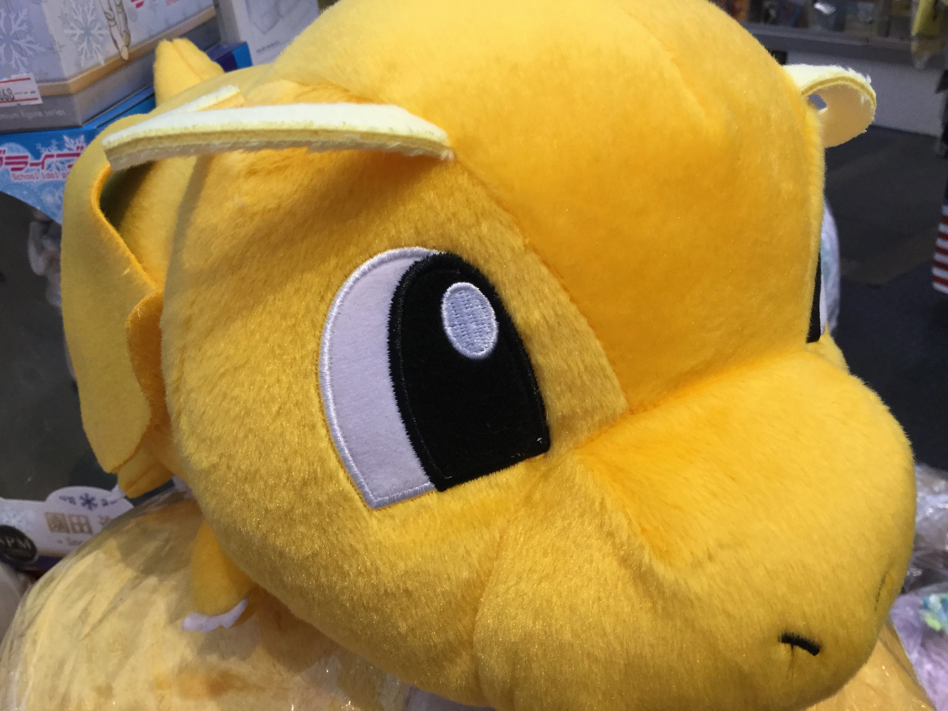 Pokemon Tsum Tsum Dragonite Medium Plush (In-stock) Art Goods