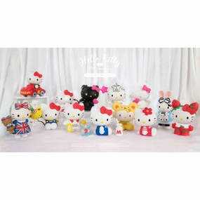 Constant Companion Pop Mart - Hello Kitty 45th Anniversary Series Mini Figure