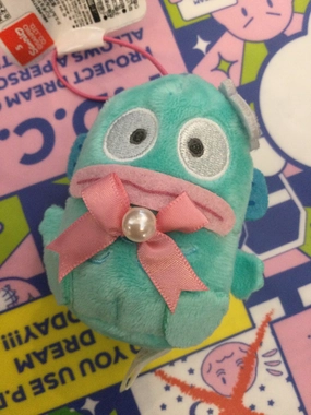 Sanrio Hangyodon Pink Ribbon Small Plush Keychain (In-stock) Narrative Display